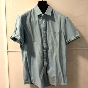 Light Blue Men's Shirt with Flower Cuffs- Rue Saint-Patrick